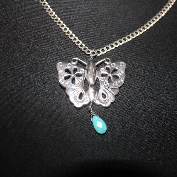 Vintage Sterling Silver Butterfly and Sterling Silver Link Chain - Picture 10 of 13